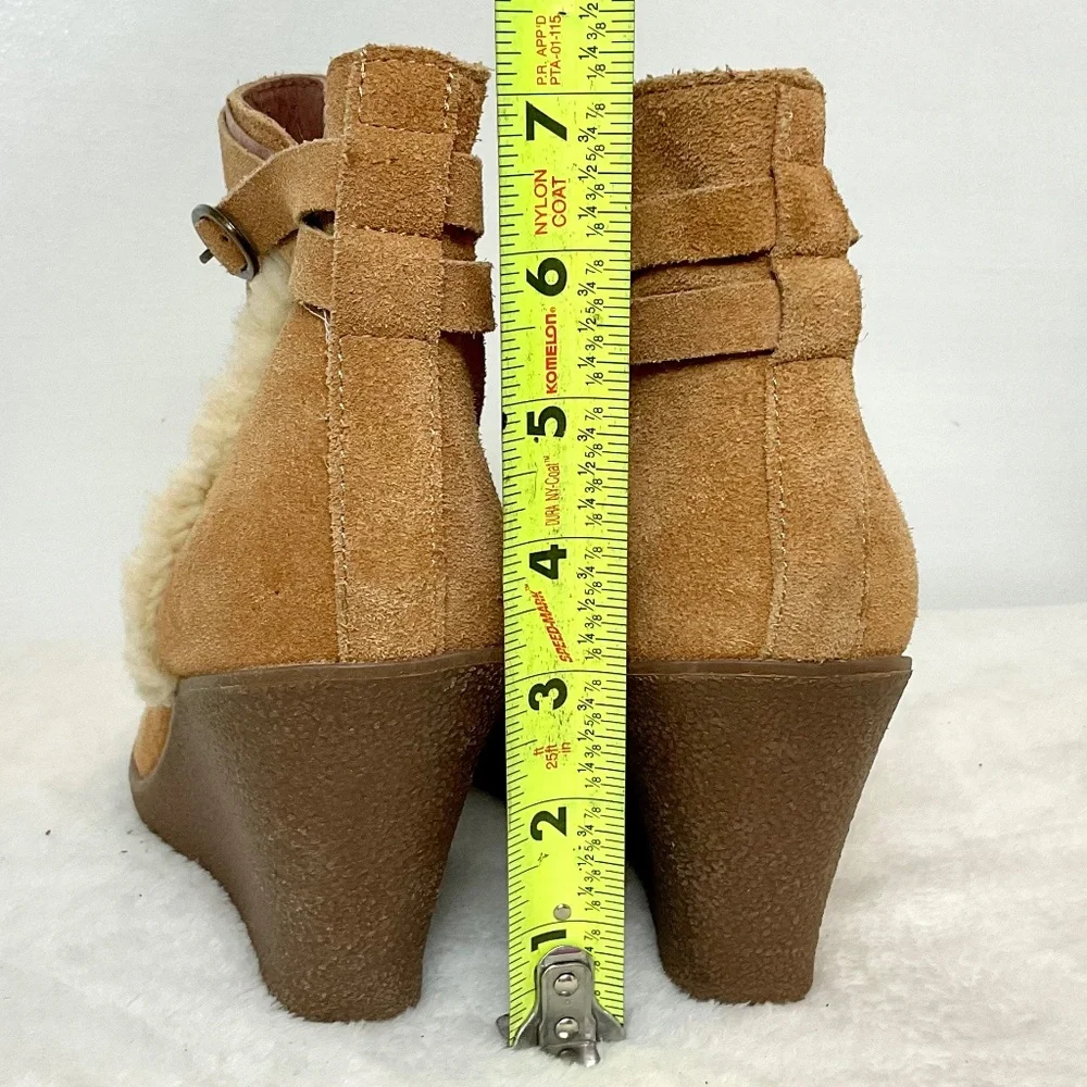 BJORNDAL AMY Fur Lined Brown Zip Up Ankle Wedge Suede Winter Booties Size 9 - Picture 2 of 16